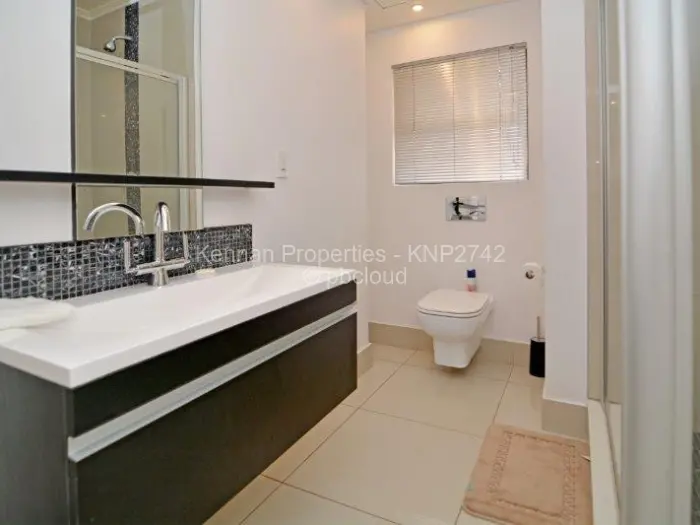 Flat/Apartment for Sale in Sandton, Johannesburg