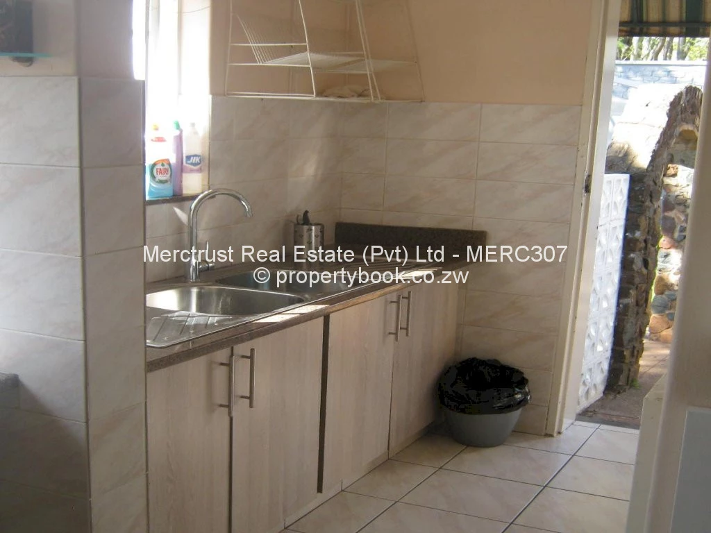 5 Bedroom House for Sale in Highlands, Harare