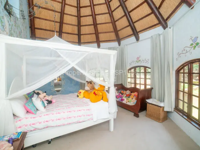 5 Bedroom House for Sale in Umwinsidale, Harare