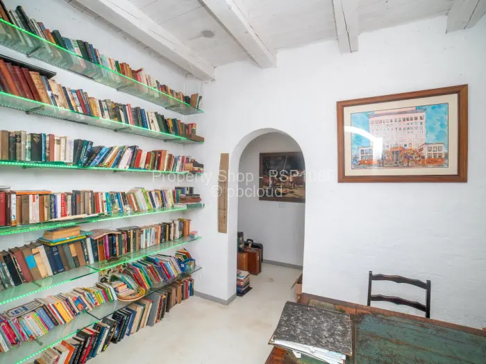 5 Bedroom House for Sale in Umwinsidale, Harare