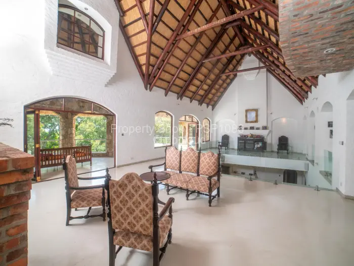 5 Bedroom House for Sale in Umwinsidale, Harare