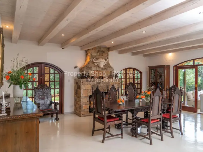 5 Bedroom House for Sale in Umwinsidale, Harare