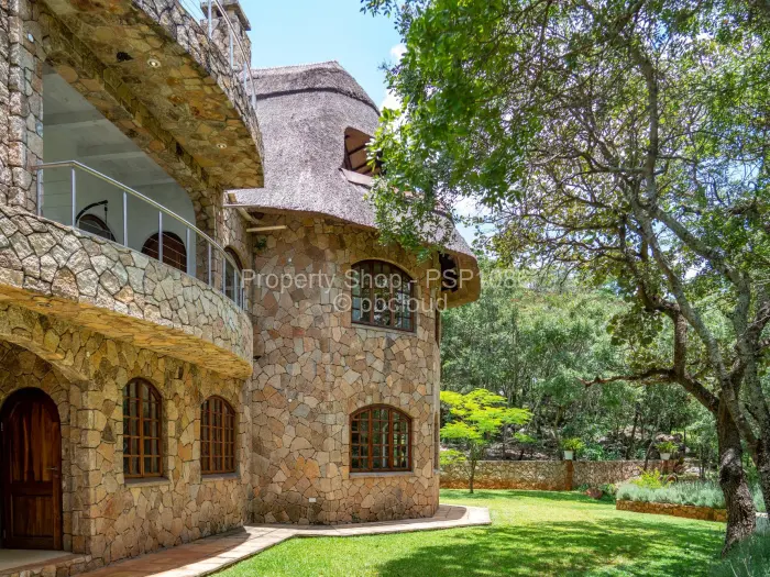 5 Bedroom House for Sale in Umwinsidale, Harare