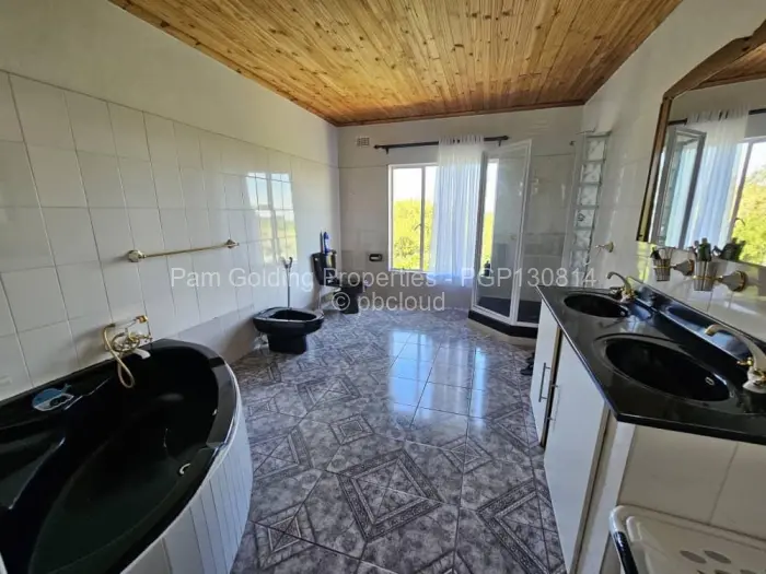 4 Bedroom House for Sale in Burnside, Bulawayo