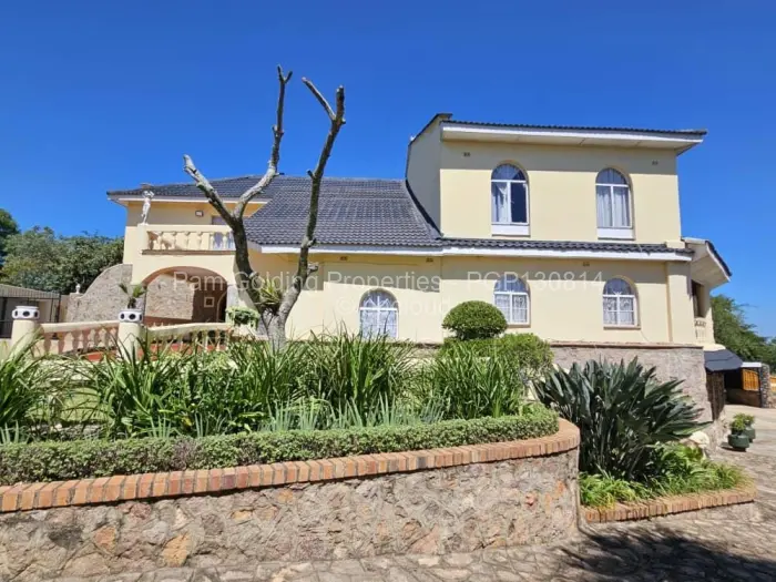 4 Bedroom House for Sale in Burnside, Bulawayo