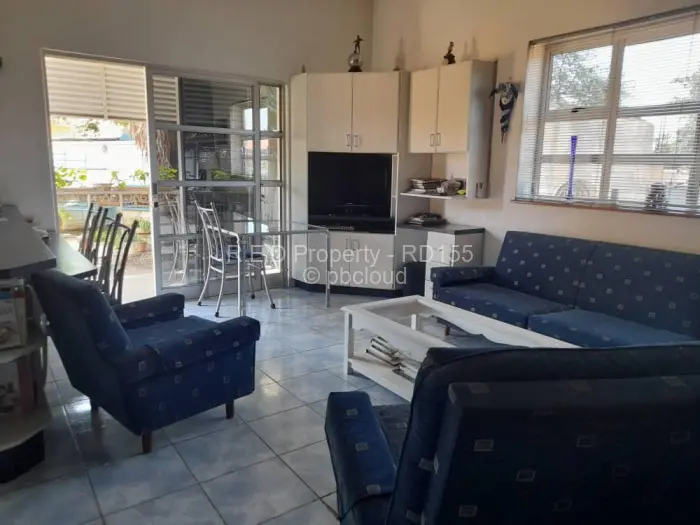 2 Bedroom House for Sale in Bulawayo City Centre, Bulawayo