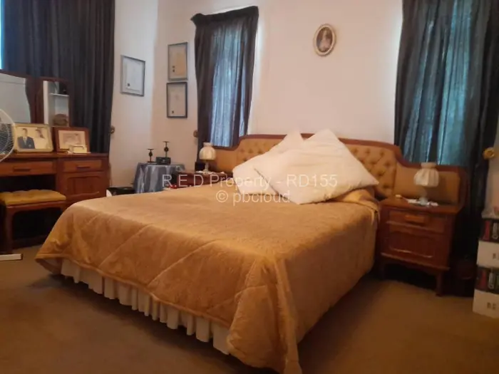 2 Bedroom House for Sale in Bulawayo City Centre, Bulawayo