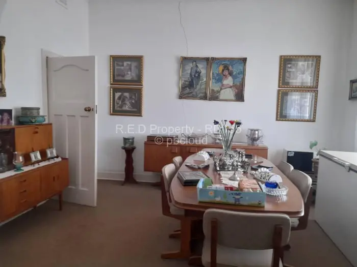 2 Bedroom House for Sale in Bulawayo City Centre, Bulawayo