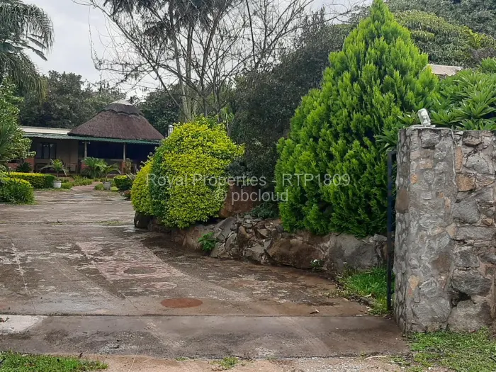 Warehouse/Industrial to Rent in Manresa, Harare