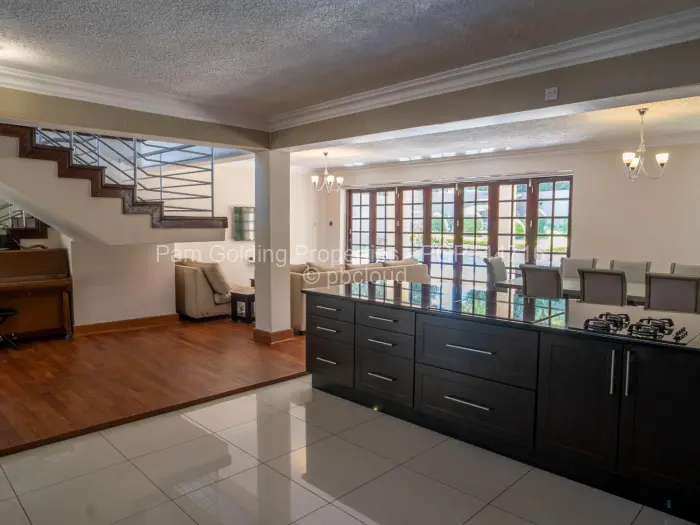 Townhouse/Cluster for Sale in Ballantyne Park, Harare