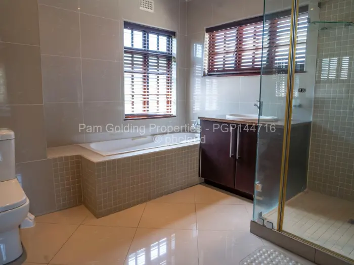 Townhouse/Cluster for Sale in Ballantyne Park, Harare