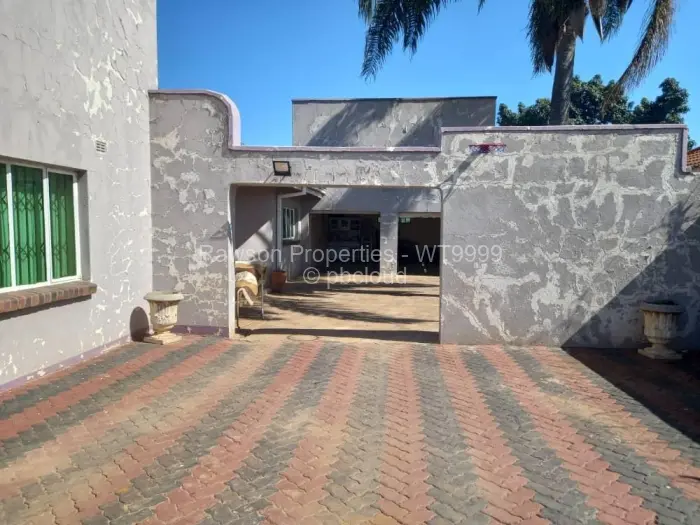 4 Bedroom House for Sale in Westgate, Harare