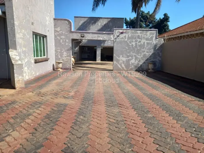 4 Bedroom House for Sale in Westgate, Harare