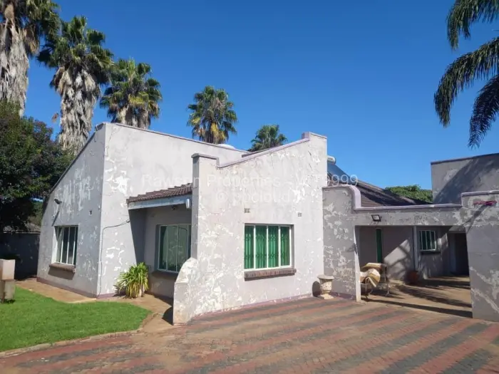 4 Bedroom House for Sale in Westgate, Harare