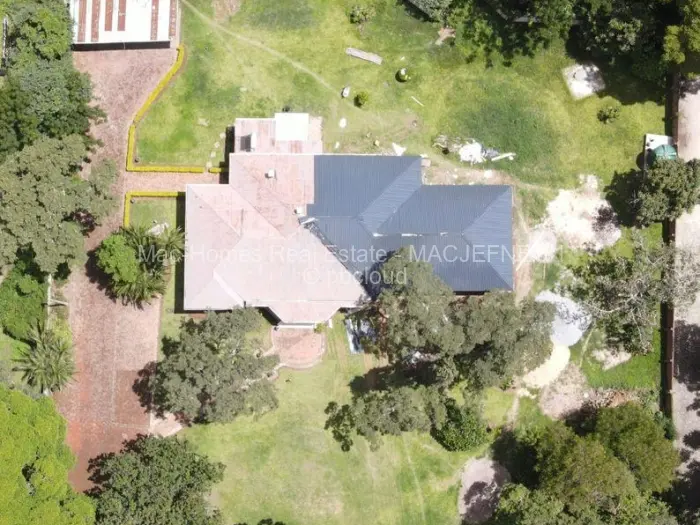 7 Bedroom House for Sale in Newlands, Harare