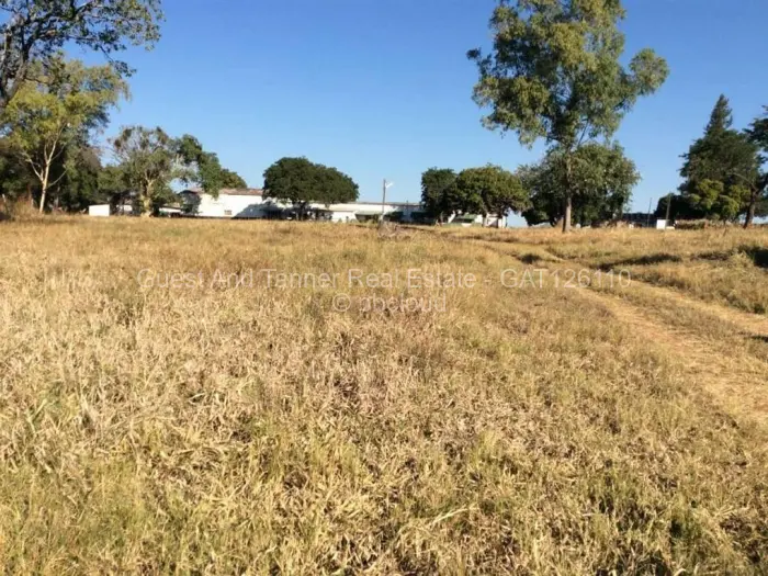 Commercial Stand for Sale in Banket, Banket