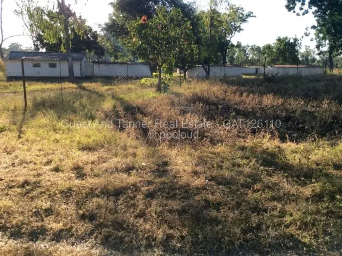 Commercial Stand for Sale in Banket, Banket