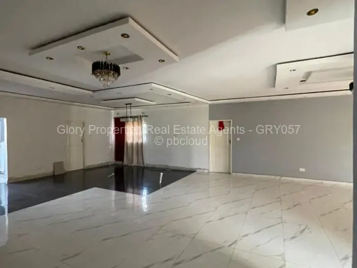 6 Bedroom House to Rent in Kadoma, Kadoma
