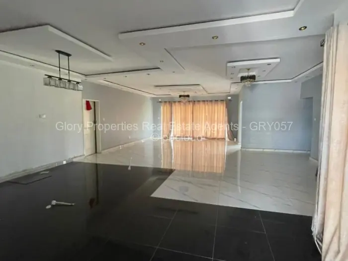 6 Bedroom House to Rent in Kadoma, Kadoma