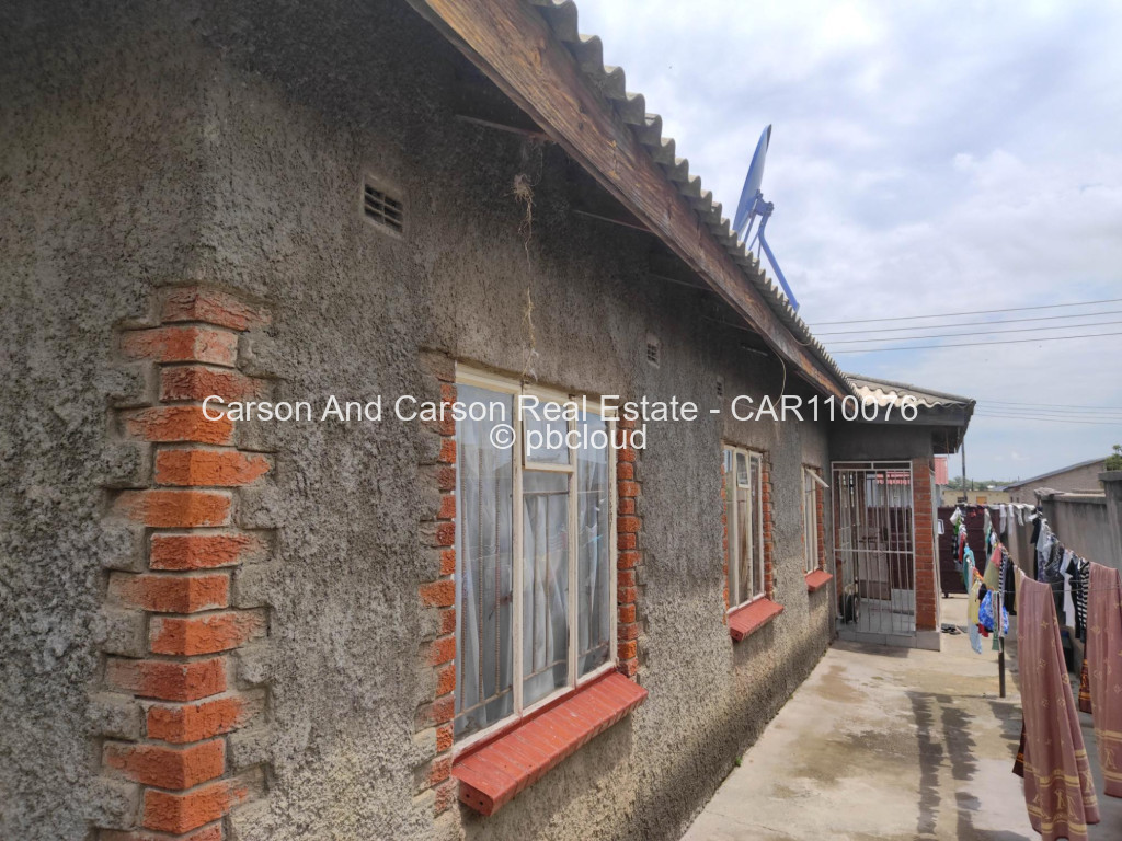 4 Bedroom House for Sale in Chitungwiza, Chitungwiza