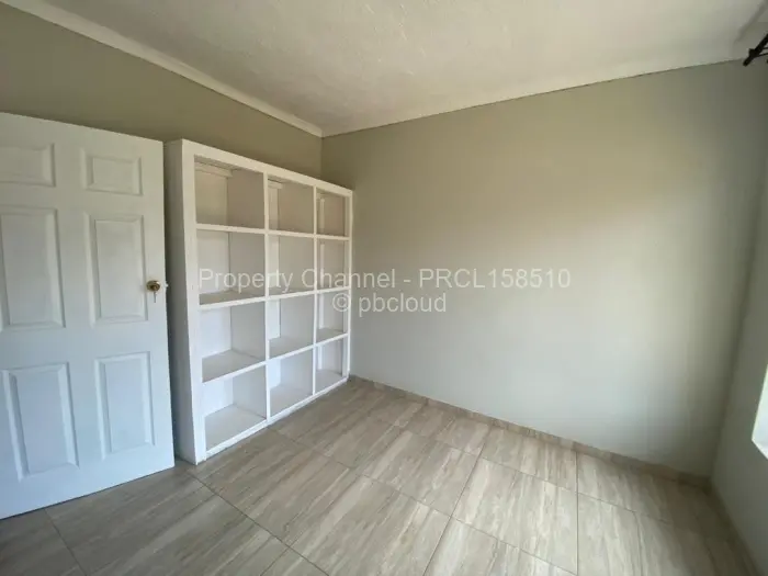 Warehouse/Industrial to Rent in Bluff Hill, Harare