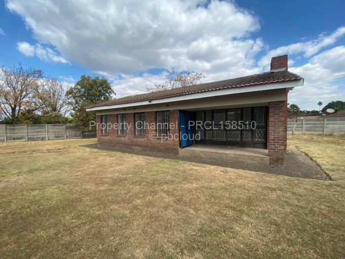 Warehouse/Industrial to Rent in Bluff Hill, Harare