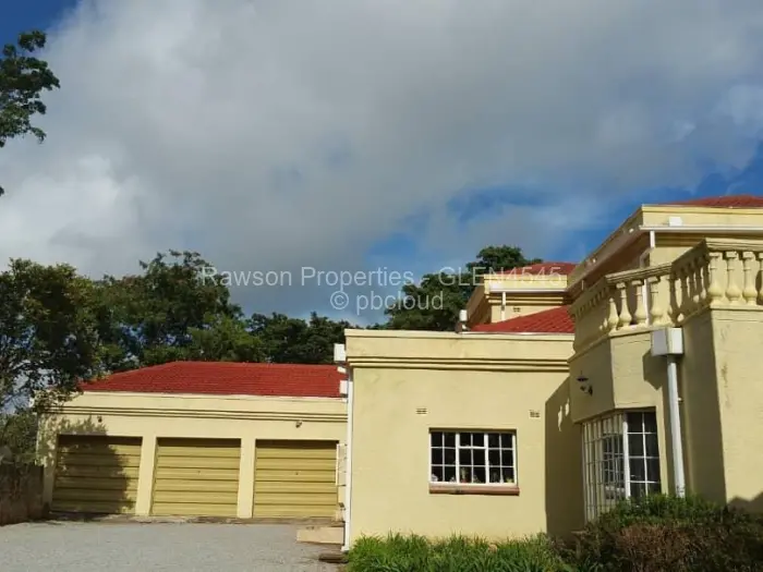 6 Bedroom House for Sale in Glen Lorne, Harare