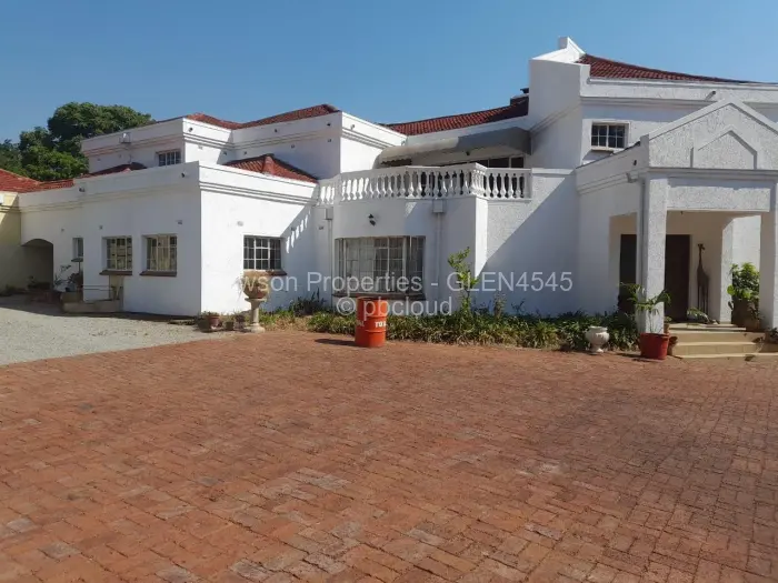 6 Bedroom House for Sale in Glen Lorne, Harare