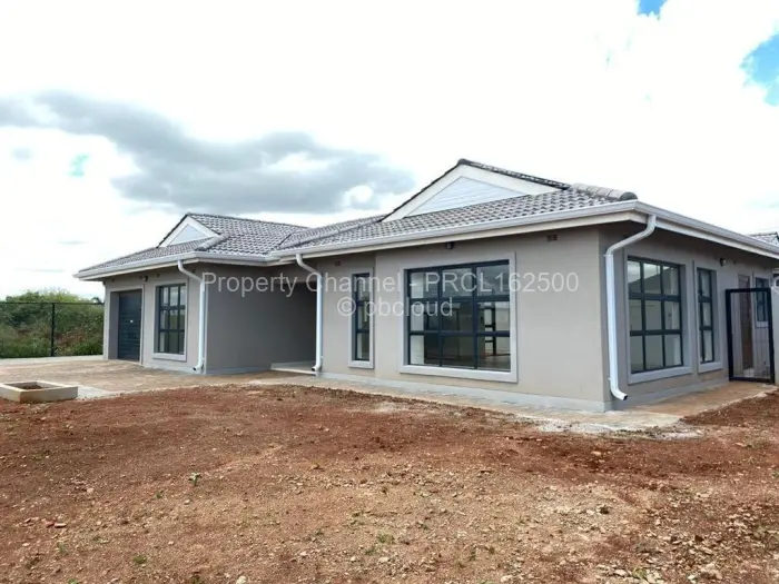 4 Bedroom House to Rent in Fairview, Harare