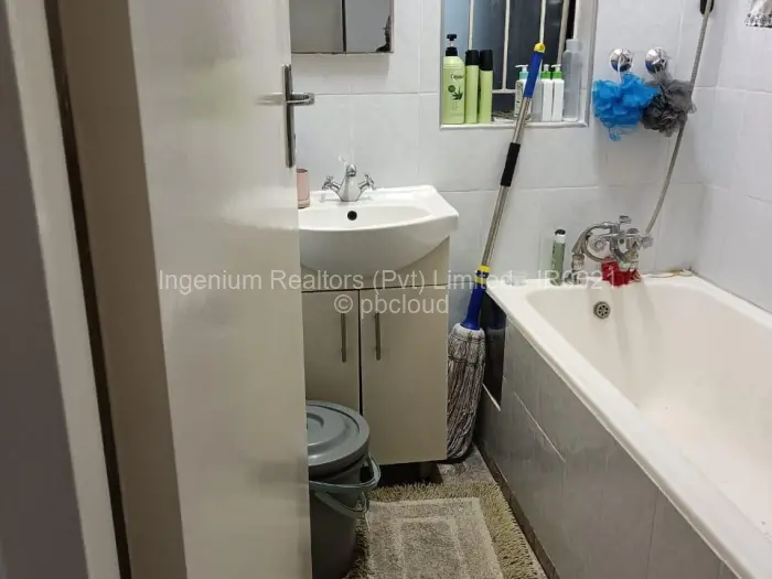 Flat/Apartment to Rent in Avenues