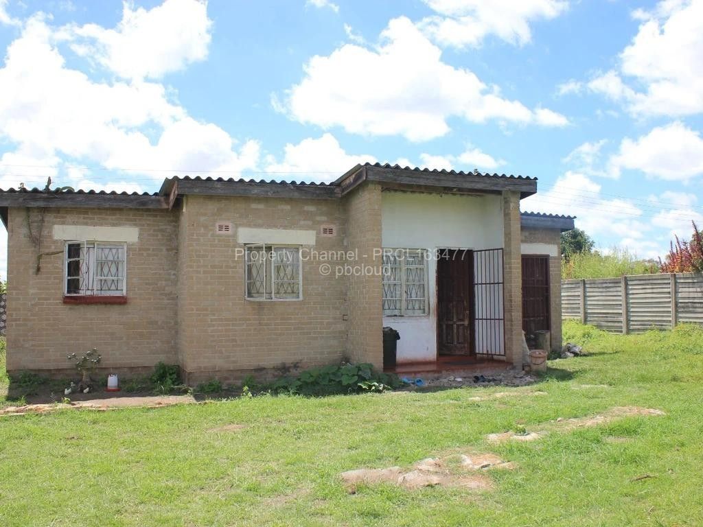 2 Bedroom House for Sale in Ruwa, Ruwa