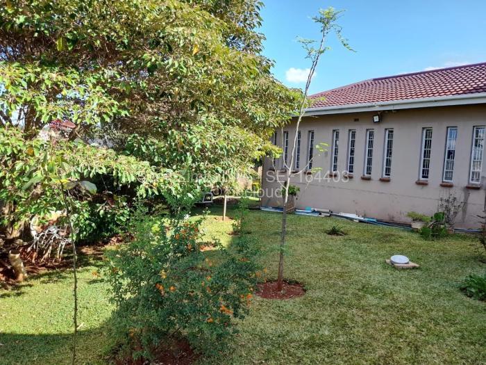 7 Bedroom House for Sale in Hogerty Hill, Harare