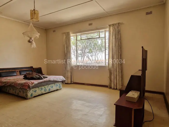 6 Bedroom House for Sale in Mount Darwin, Mount Darwin