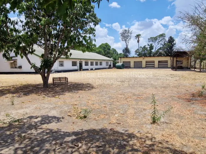 6 Bedroom House for Sale in Mount Darwin, Mount Darwin