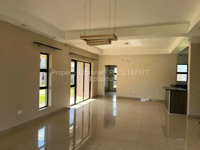 Townhouse/Cluster to Rent in Fairview, Harare