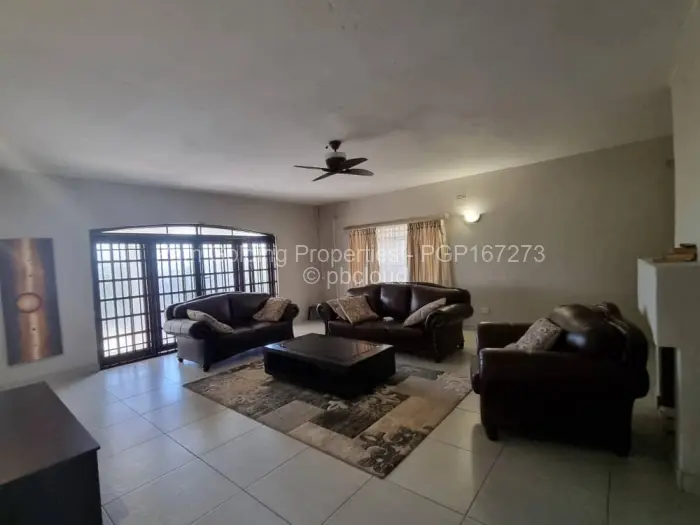 6 Bedroom House for Sale in Ilanda, Bulawayo