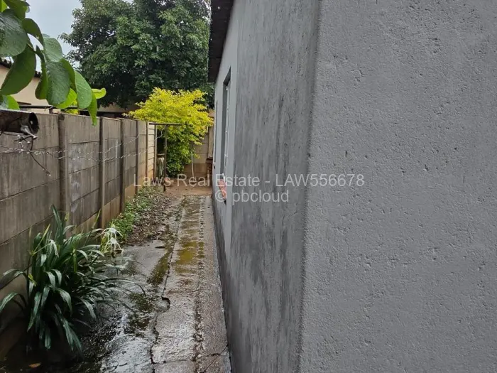 2 Bedroom House for Sale in Crowborough, Harare