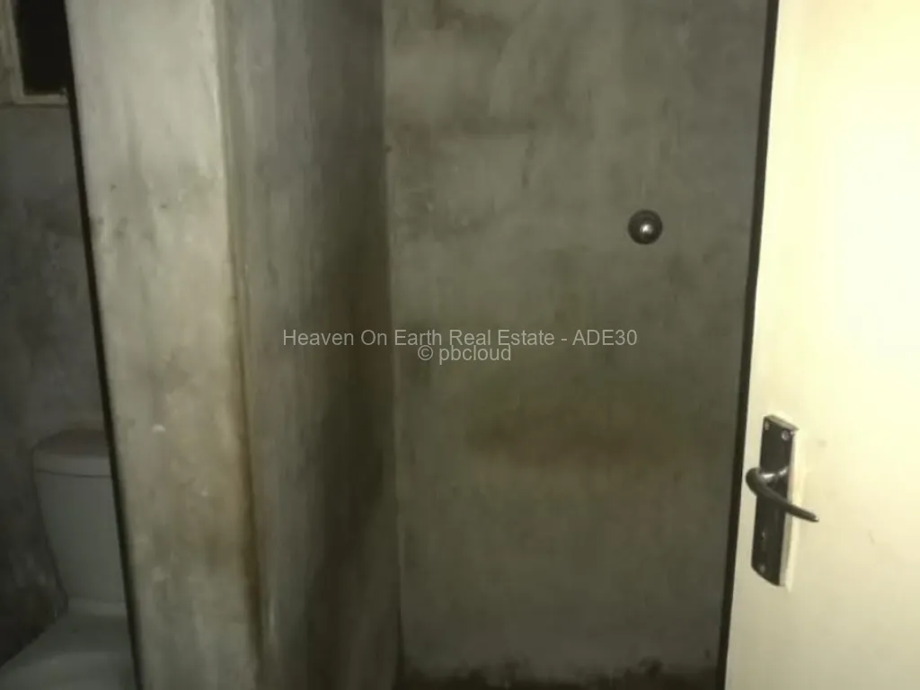 2 Bedroom Cottage/Garden Flat for Sale in Adelaide Park, Harare