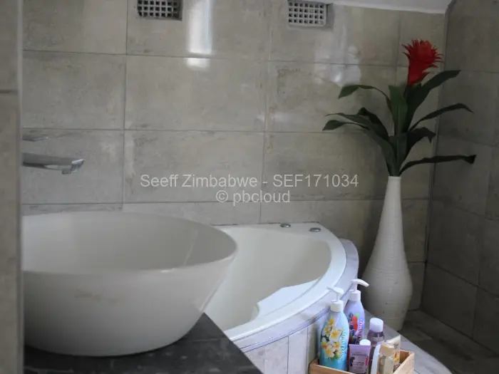 5 Bedroom House to Rent in Glen Lorne