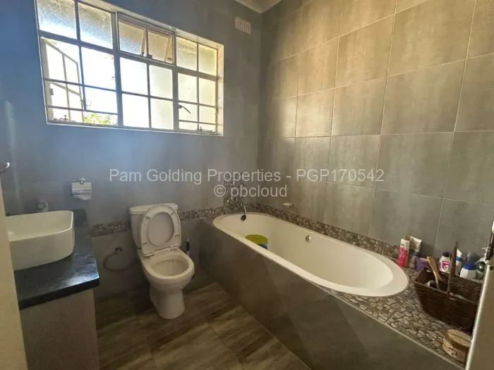 4 Bedroom House for Sale in Kumalo, Bulawayo