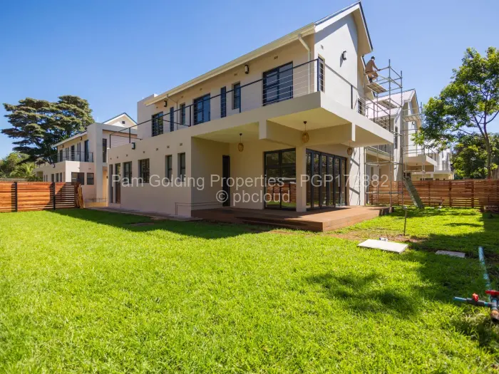 Townhouse/Complex/Cluster for Sale in Vainona, Harare