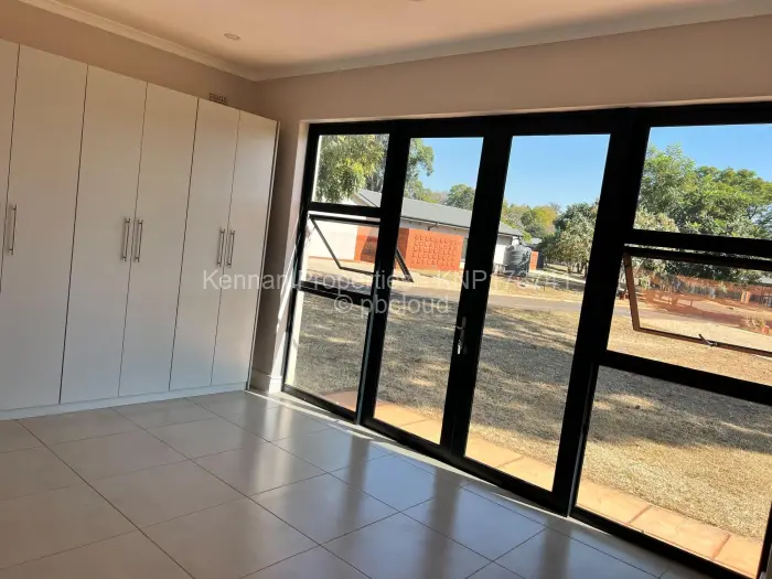 Townhouse/Complex/Cluster for Sale in Helensvale, Harare