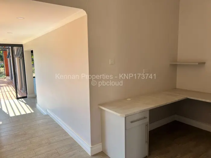 Townhouse/Complex/Cluster for Sale in Helensvale, Harare