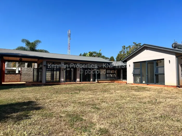 Townhouse/Complex/Cluster for Sale in Helensvale, Harare