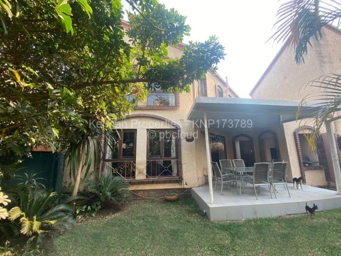 Townhouse/Cluster to Rent in Newlands, Harare