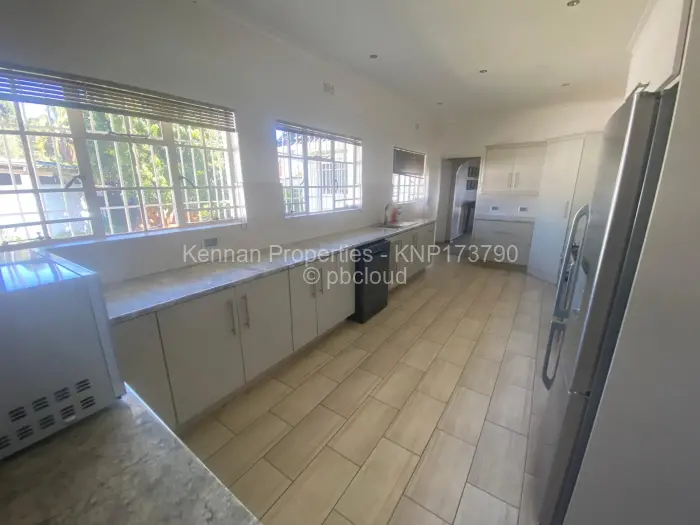 5 Bedroom House to Rent in Gunhill