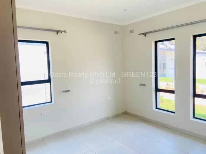 Townhouse/Complex/Cluster to Rent in Greendale