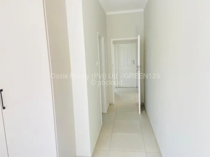 Townhouse/Complex/Cluster to Rent in Greendale