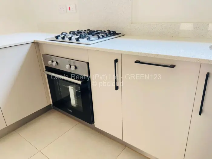 Townhouse/Complex/Cluster to Rent in Greendale