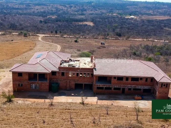 7 Bedroom House for Sale in Gumtree, Bulawayo